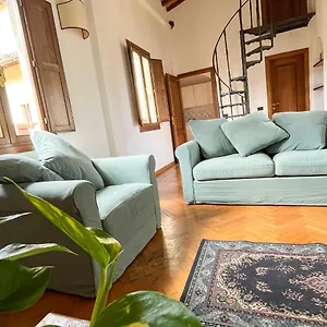 https://paradise-convent-apartment.it-tuscanyhotel.com