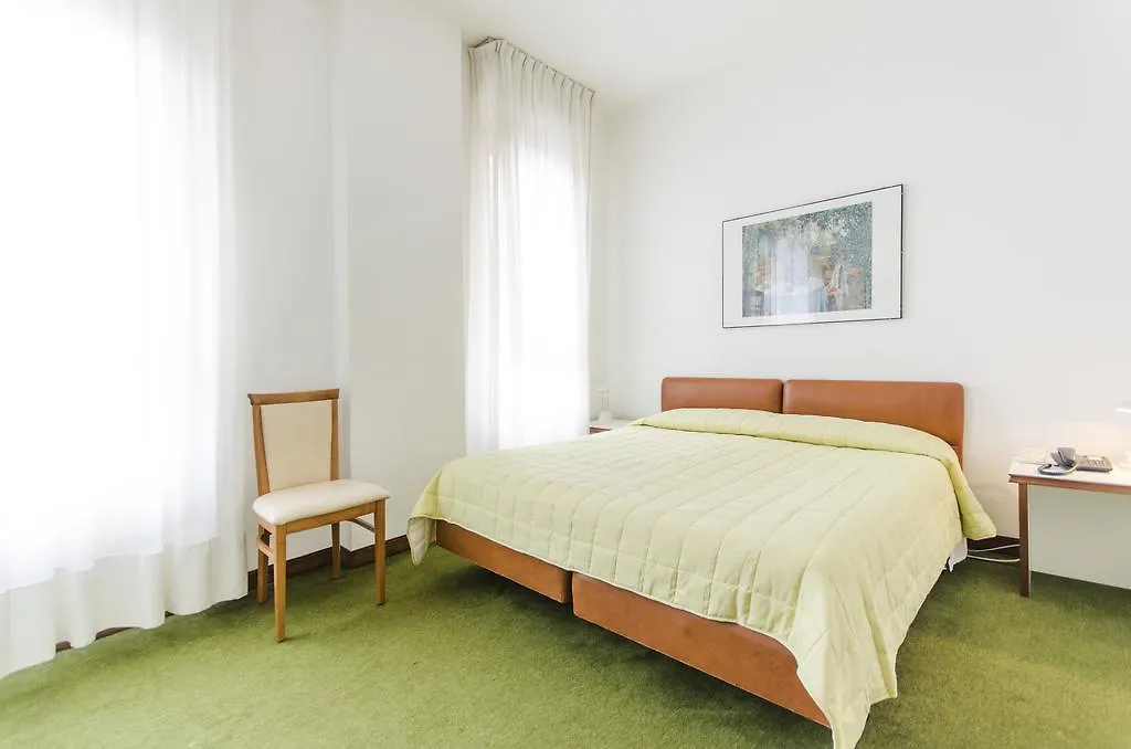 Hotel Molise 2 Milaan 3*,