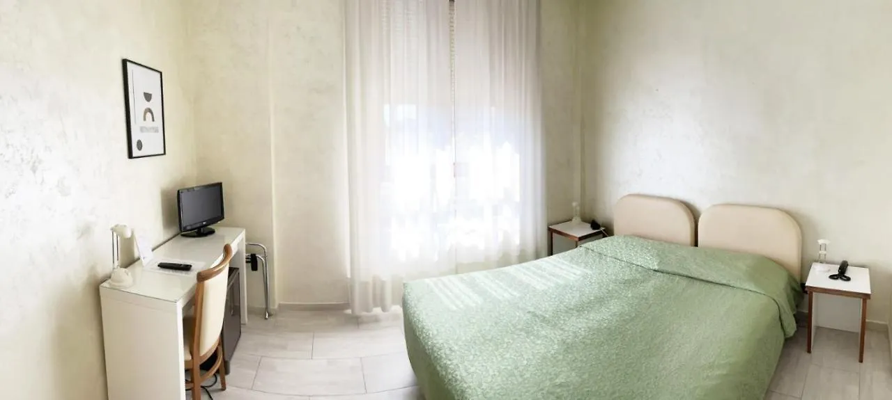 Hotel Molise 2 Milão