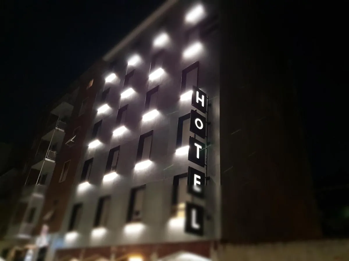 ***  Hotel Molise 2 Milan Italy