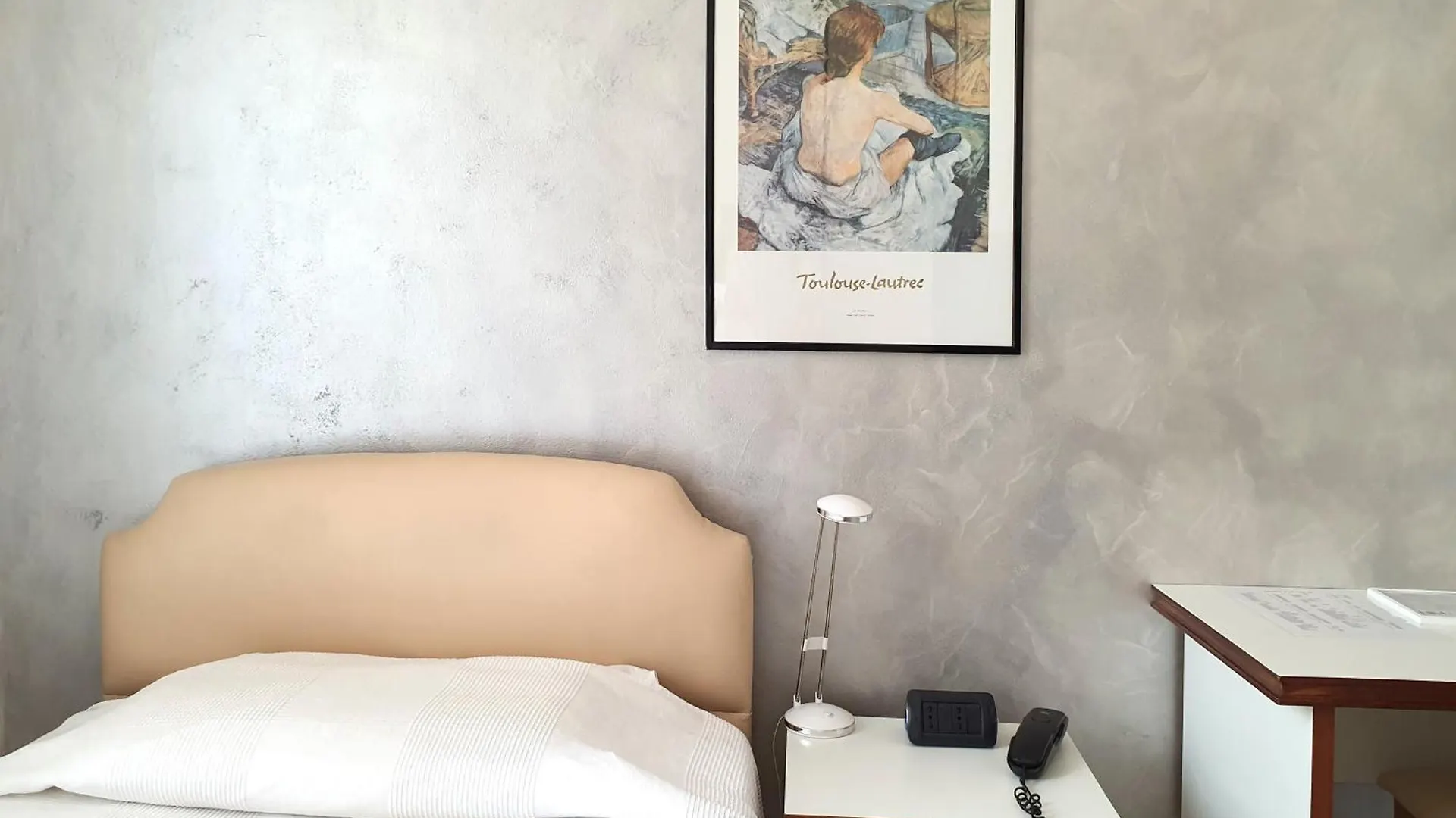 Hotel Molise 2 Milan 3*,  Italy